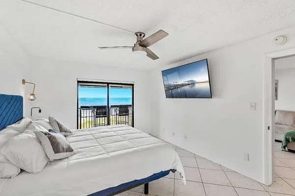 $479,999 | 4100 Ocean Beach Boulevard, Unit 512, Cocoa Beach, FL 32931