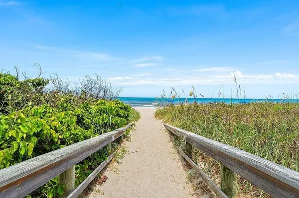 $479,999 | 4100 Ocean Beach Boulevard, Unit 512, Cocoa Beach, FL 32931