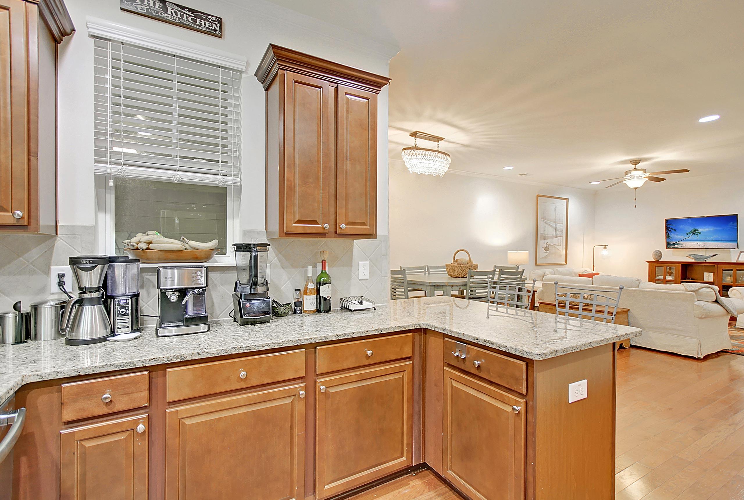 1275 Dingle Road Mount Pleasant, SC 29466 - Photo 9 of 36 Kitchen to Fam Rm