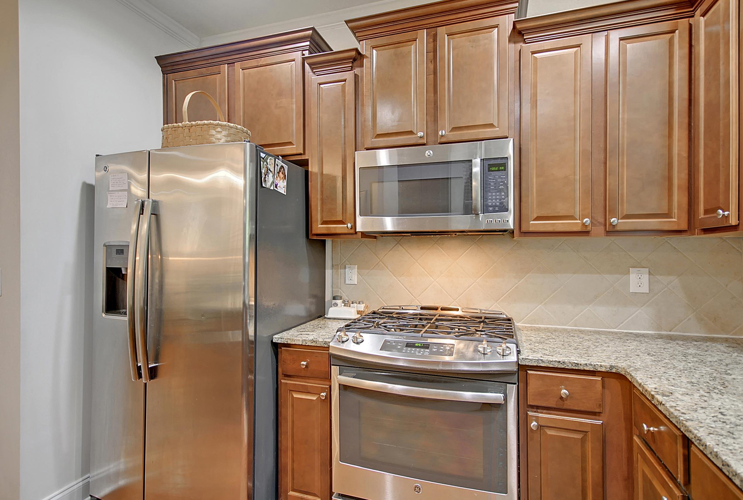 1275 Dingle Road Mount Pleasant, SC 29466 - Photo 10 of 36 Stove - Frig