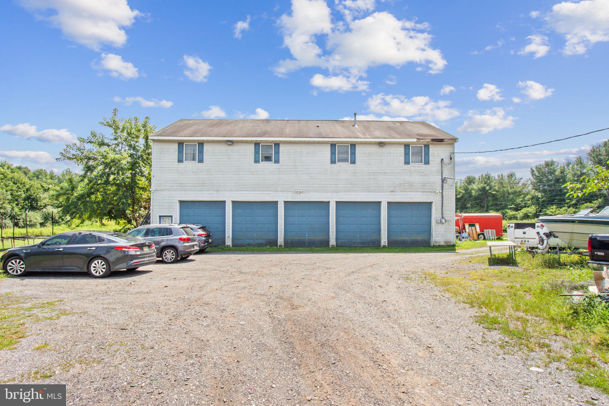 33 Allens Road Hightstown, NJ 08520 - Photo 2 of 12 Spacious property with ample parking.