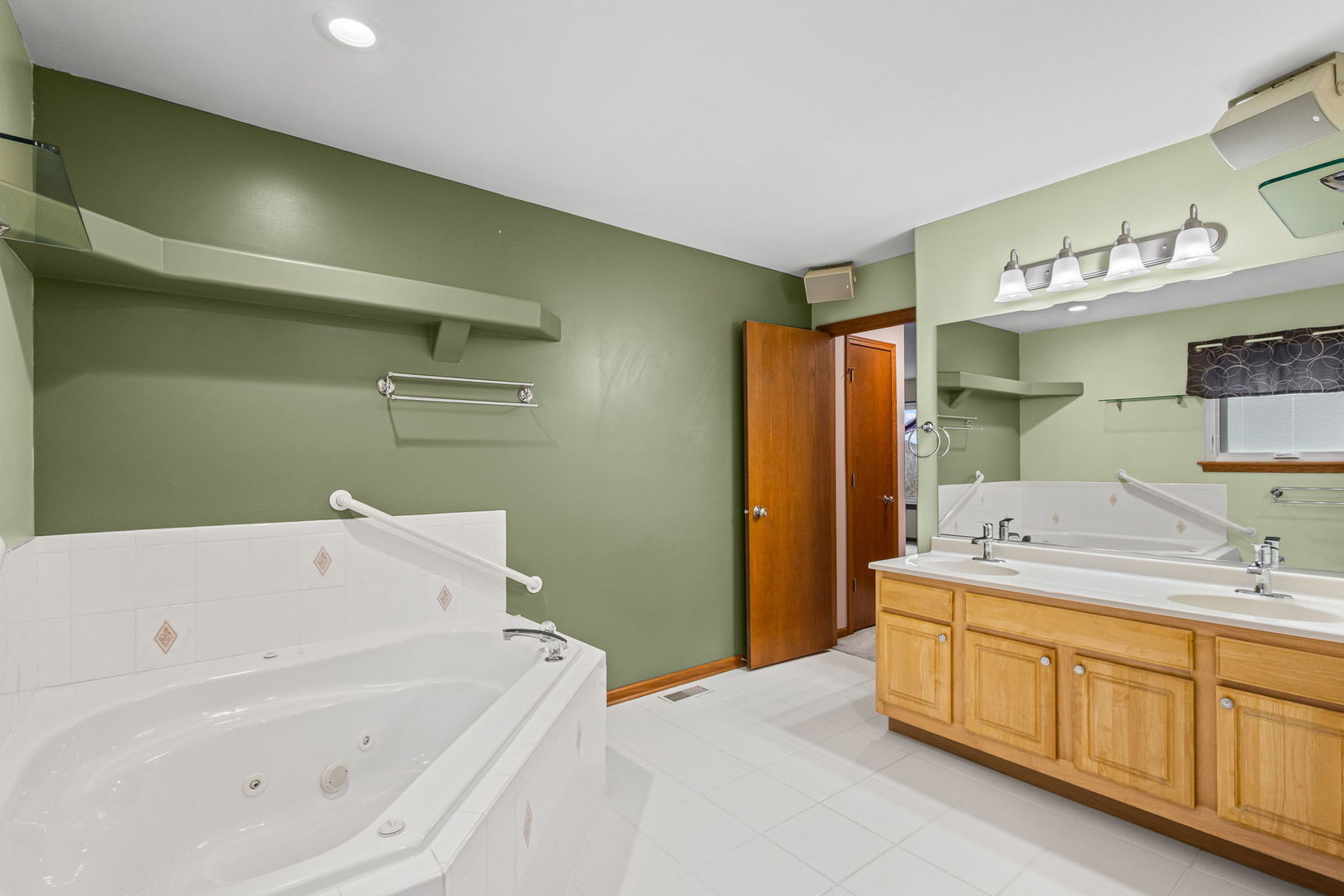 601 Edgewater Drive Minooka, IL 60447 - Photo 15 of 35