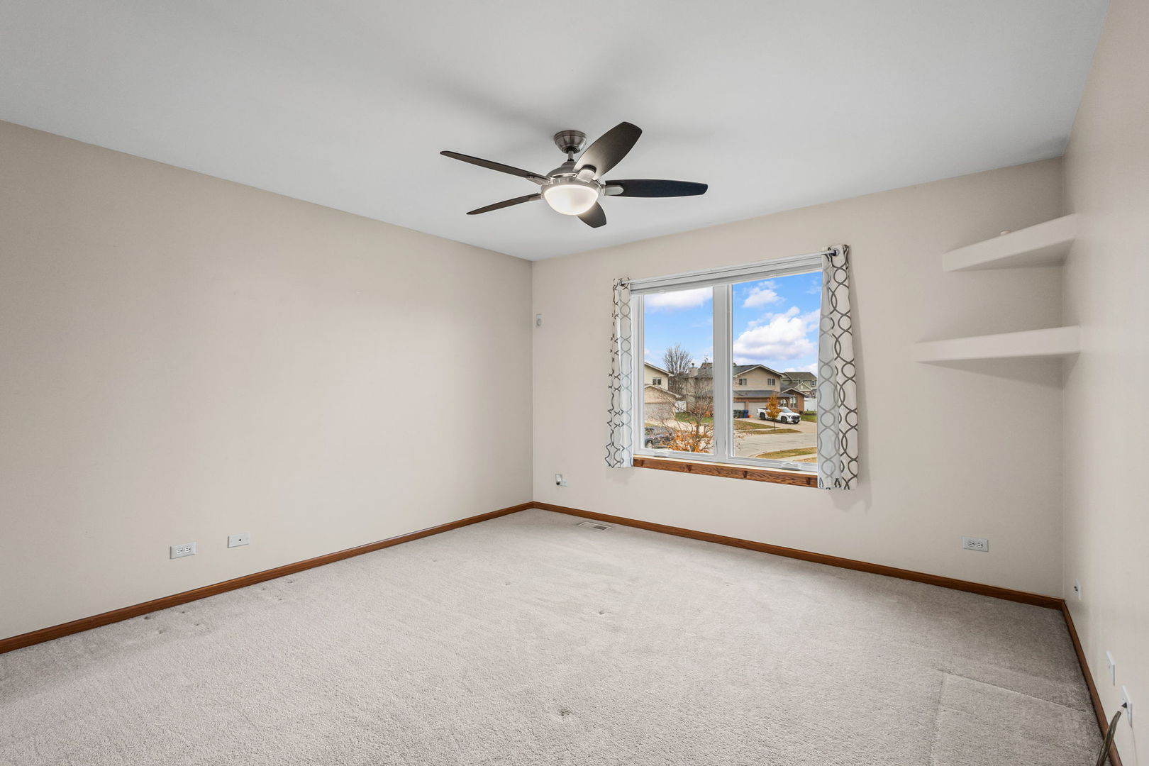 601 Edgewater Drive Minooka, IL 60447 - Photo 21 of 35