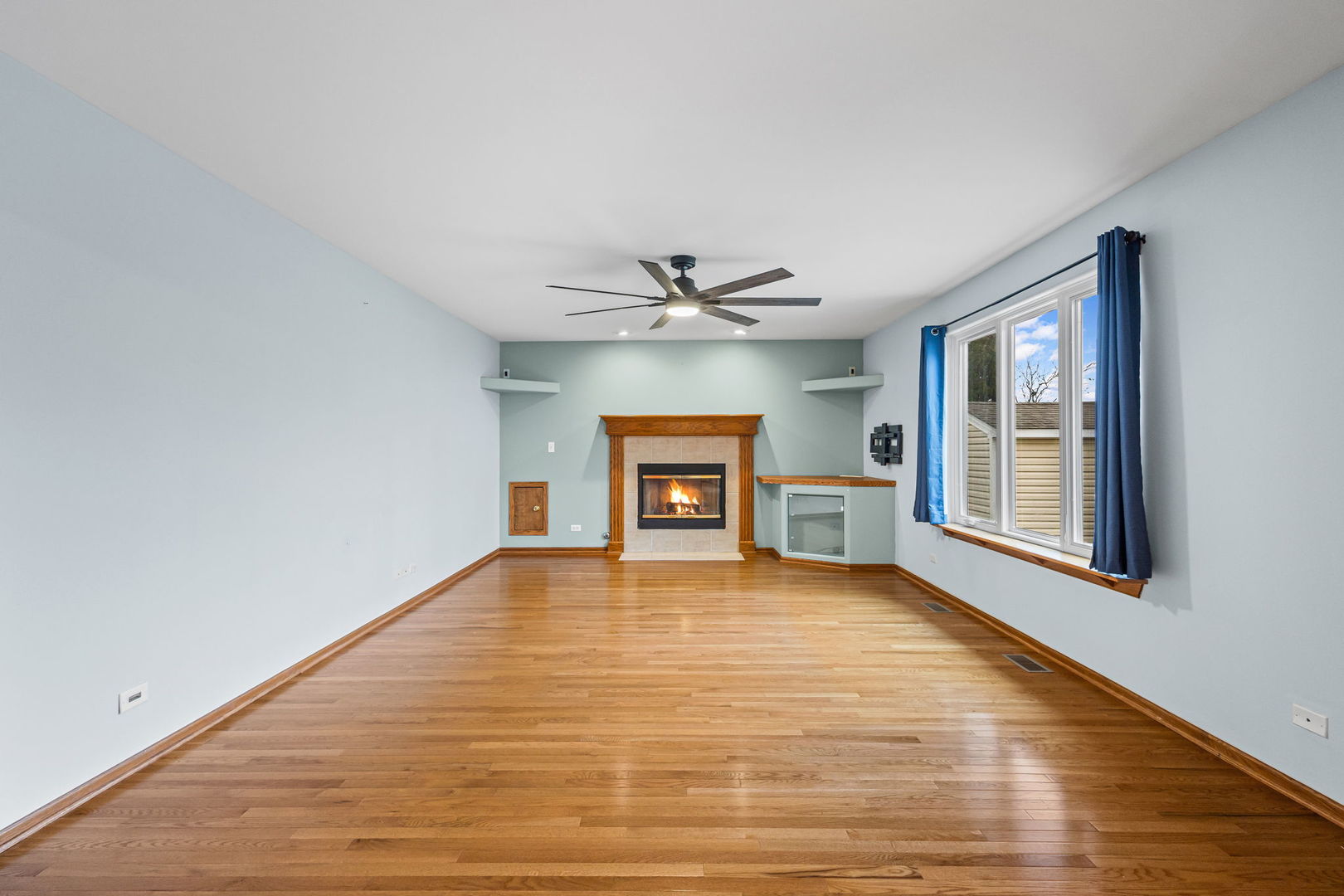 601 Edgewater Drive Minooka, IL 60447 - Photo 5 of 35