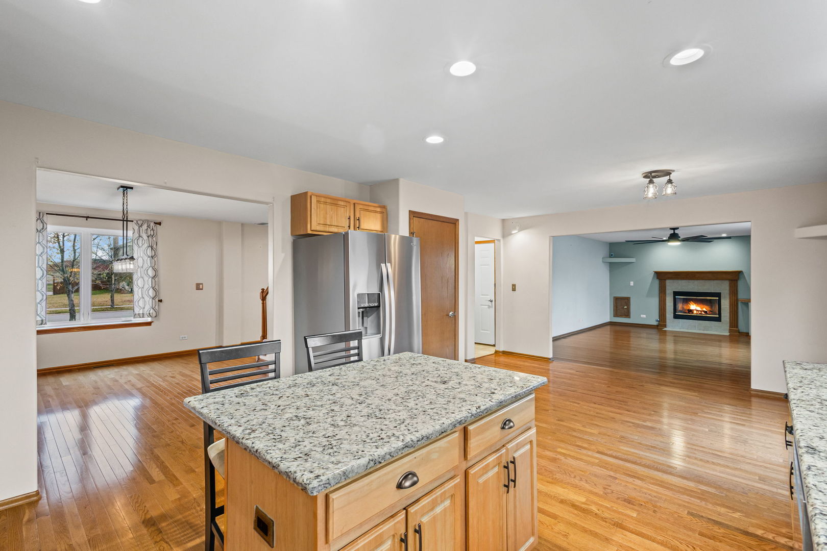 601 Edgewater Drive Minooka, IL 60447 - Photo 9 of 35