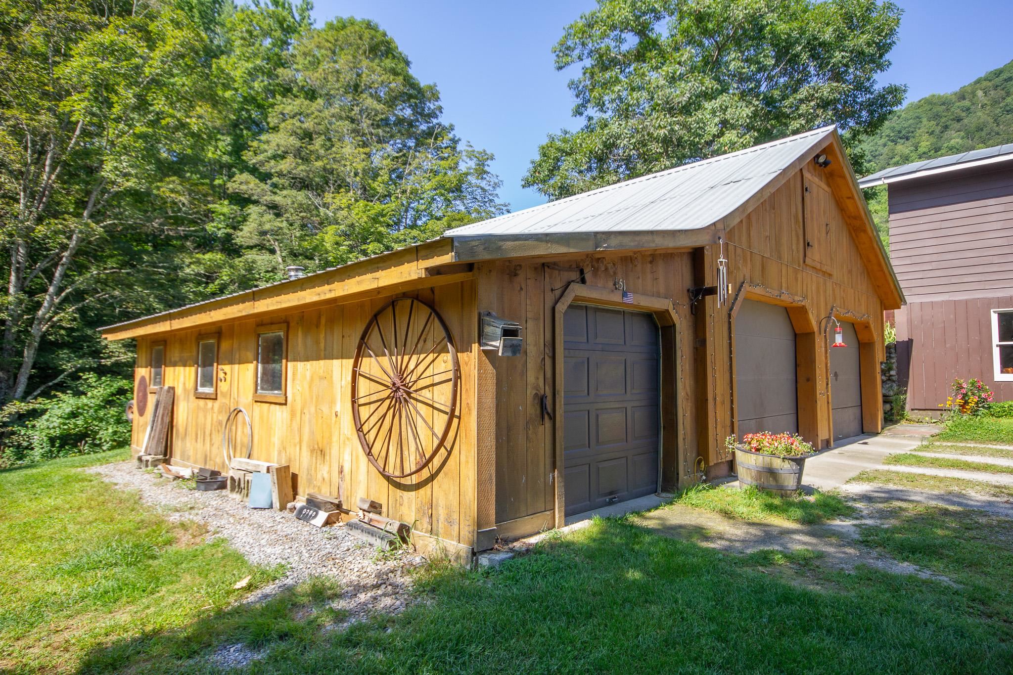 142 Brandon Mountain Road Rochester, VT 05767 - Photo 15 of 40