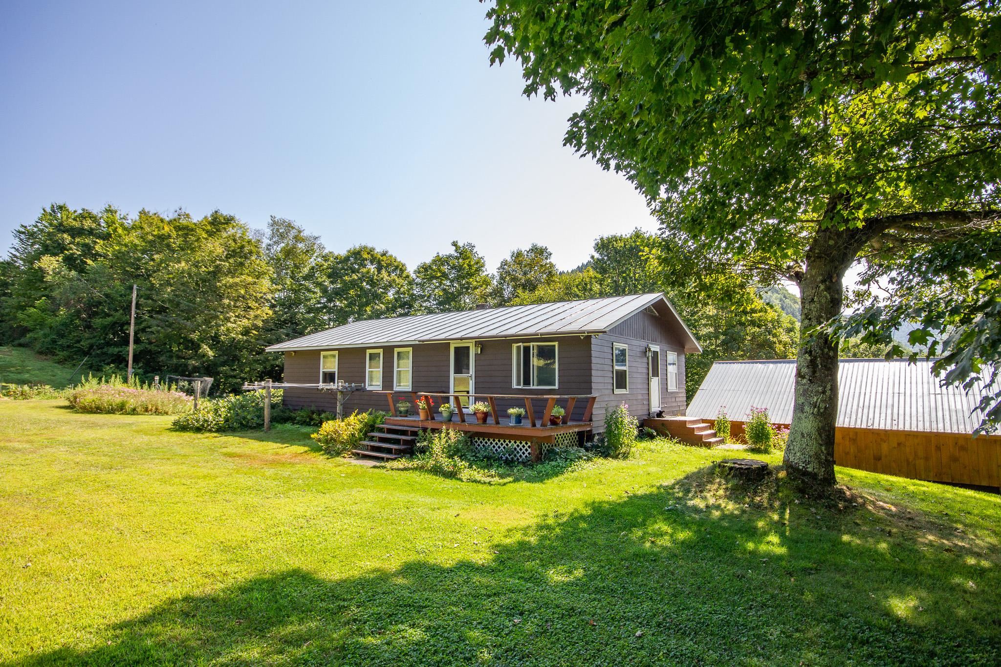 142 Brandon Mountain Road Rochester, VT 05767 - Photo 7 of 40