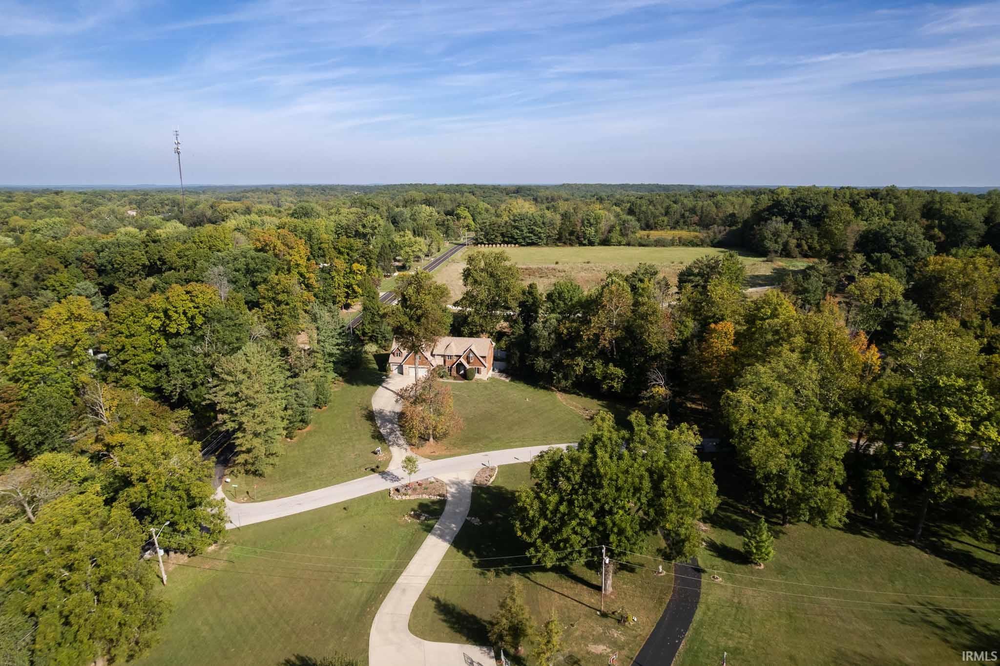 4496 West Tanglewood Road Bloomington, IN 47404 - Photo 2 of 36