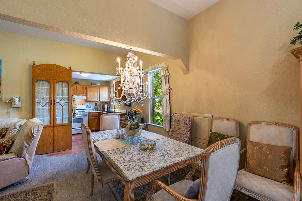 305 Columbus Street Rio Dell, CA 95562 - Photo 3 of 13