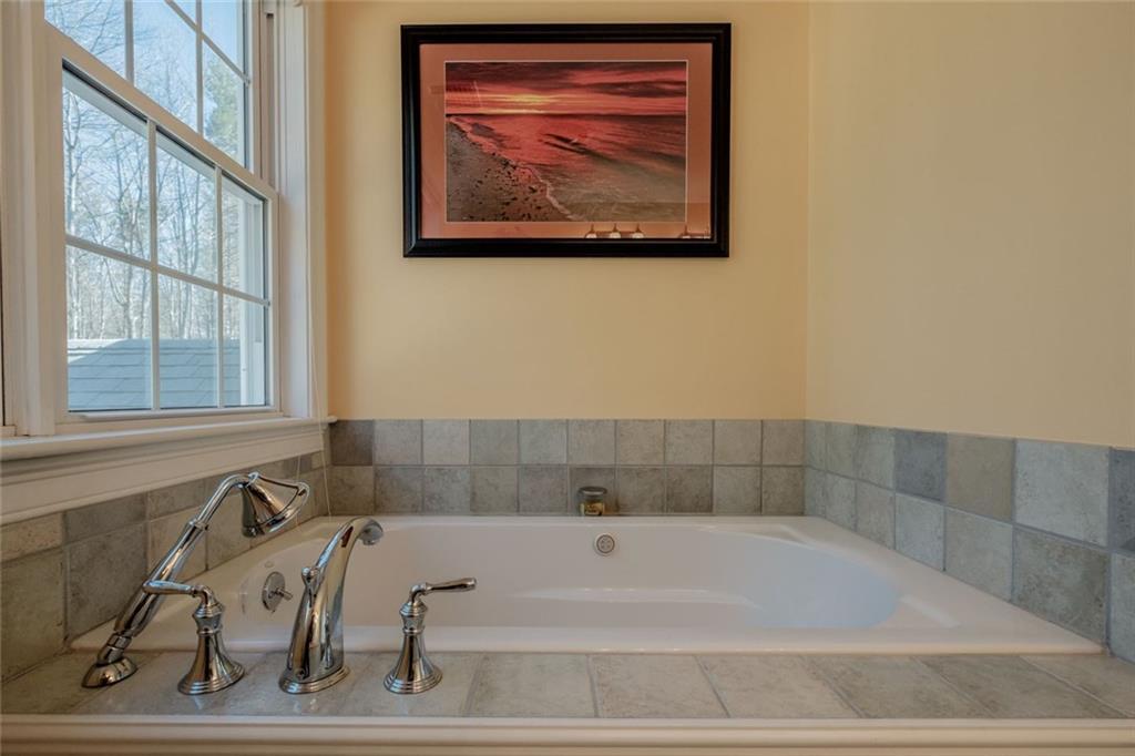 33 Woodspell Road Scarborough, ME 04074 - Photo 25 of 35 Photo