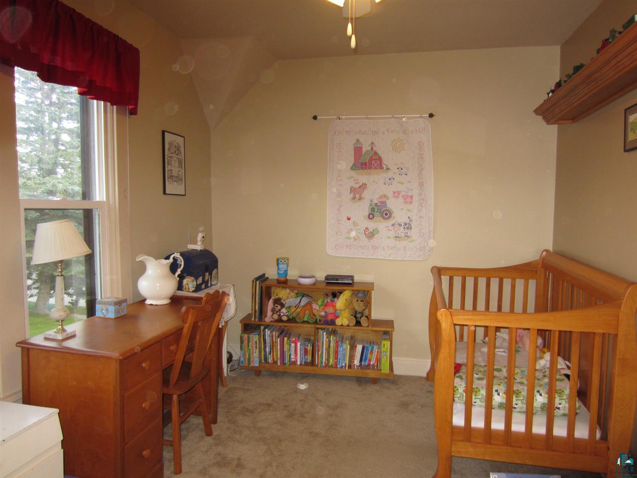 5137 London Road Duluth, MN 55804 - Photo 13 of 20 Bedroom