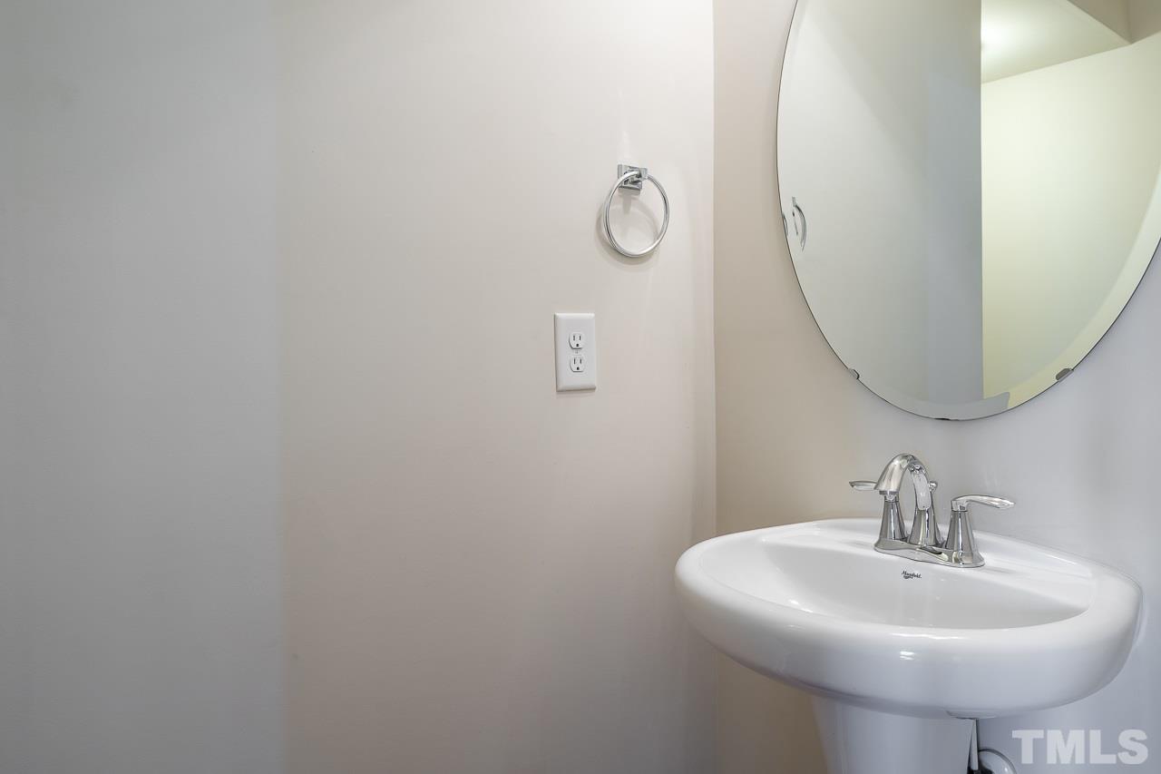6116 Braidwood Court Raleigh, NC 27612 - Photo 16 of 29 Gallery Image 16