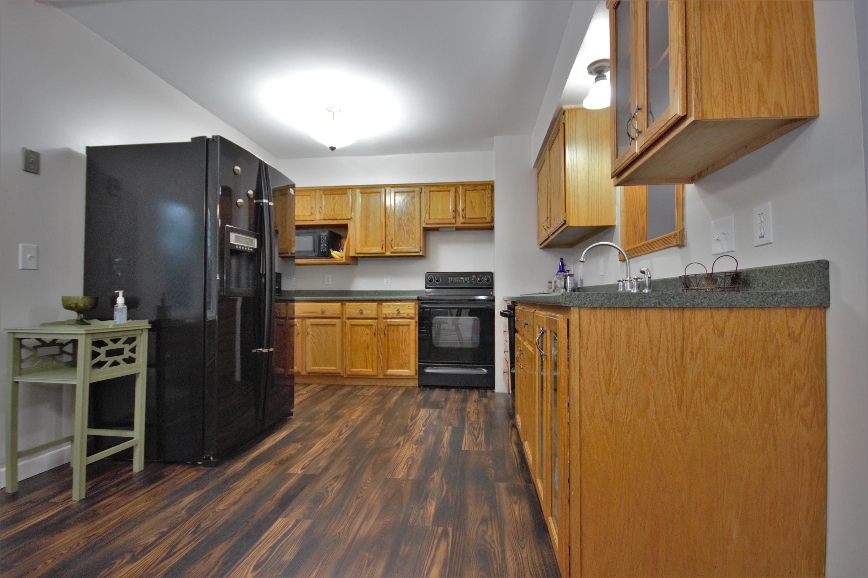 128 Mayo Road, Unit L Hampden, ME 04444 - Photo 5 of 29 5