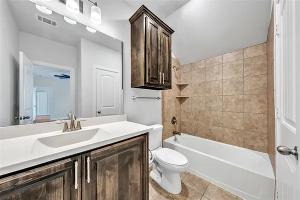 $680,000 | 1401 Birds Fort Trail, Arlington, TX 76005