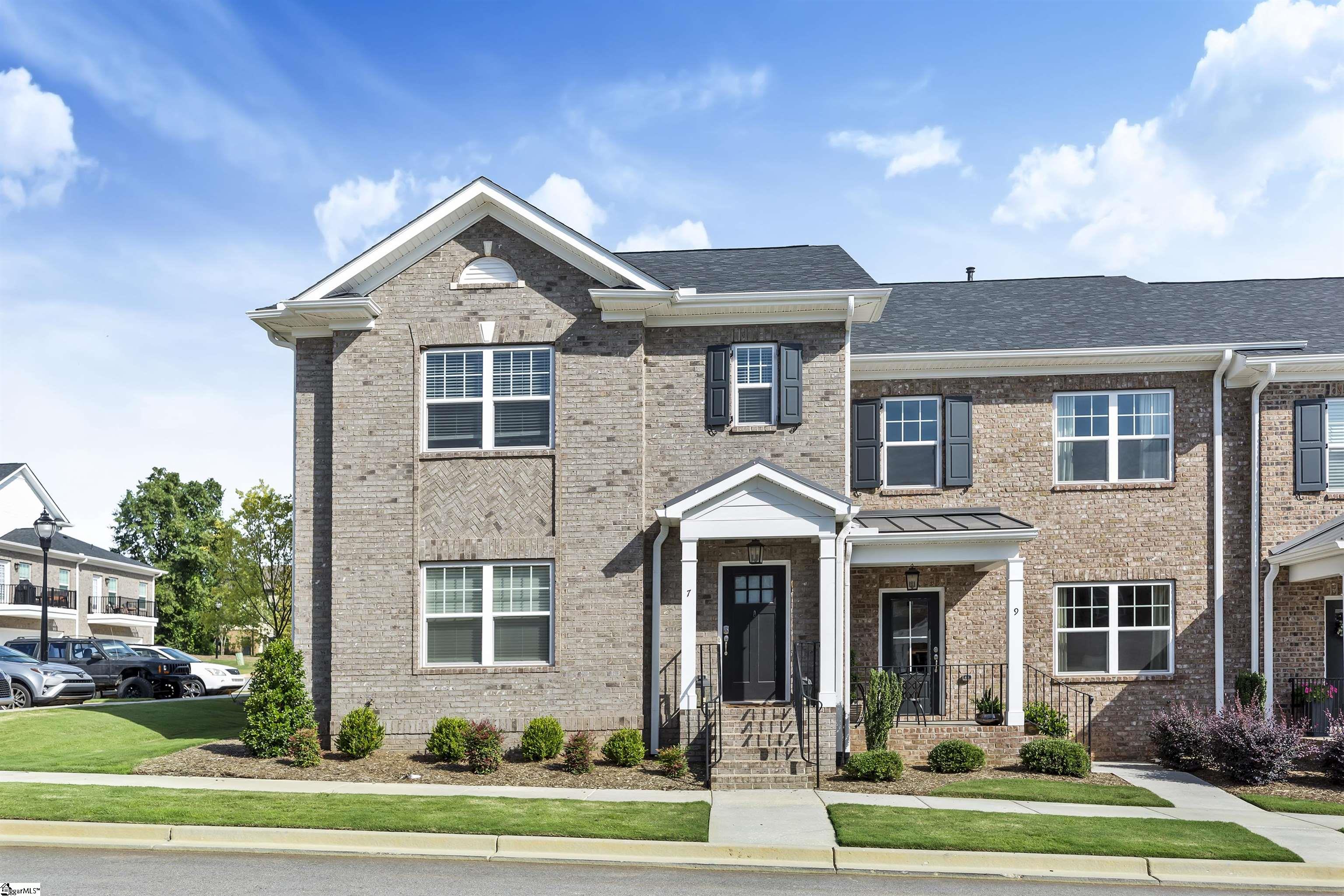 7 Peckham Street Greenville, SC 29607 - Photo 2 of 32 Gallery Image 2