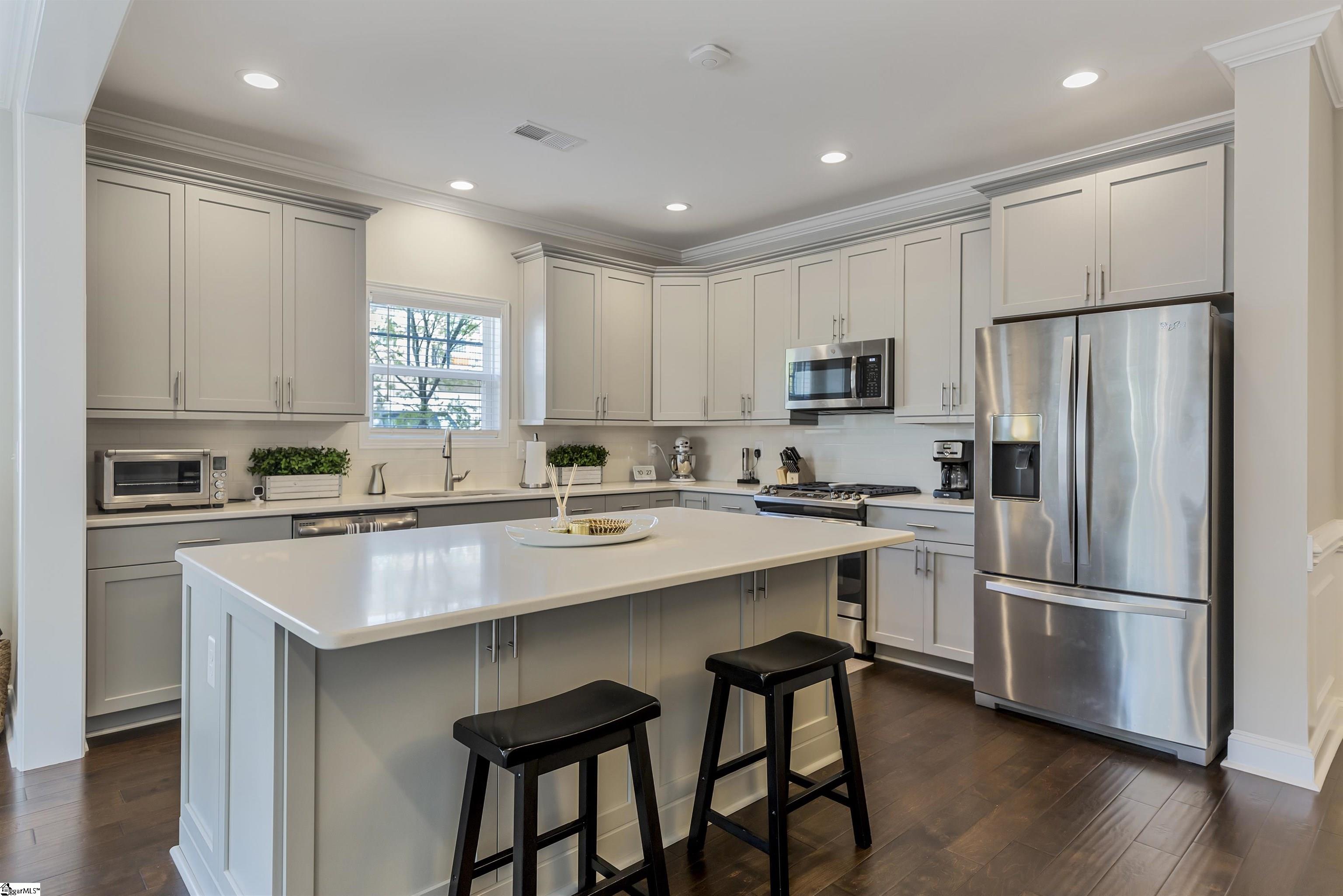 7 Peckham Street Greenville, SC 29607 - Photo 7 of 32 Gallery Image 7