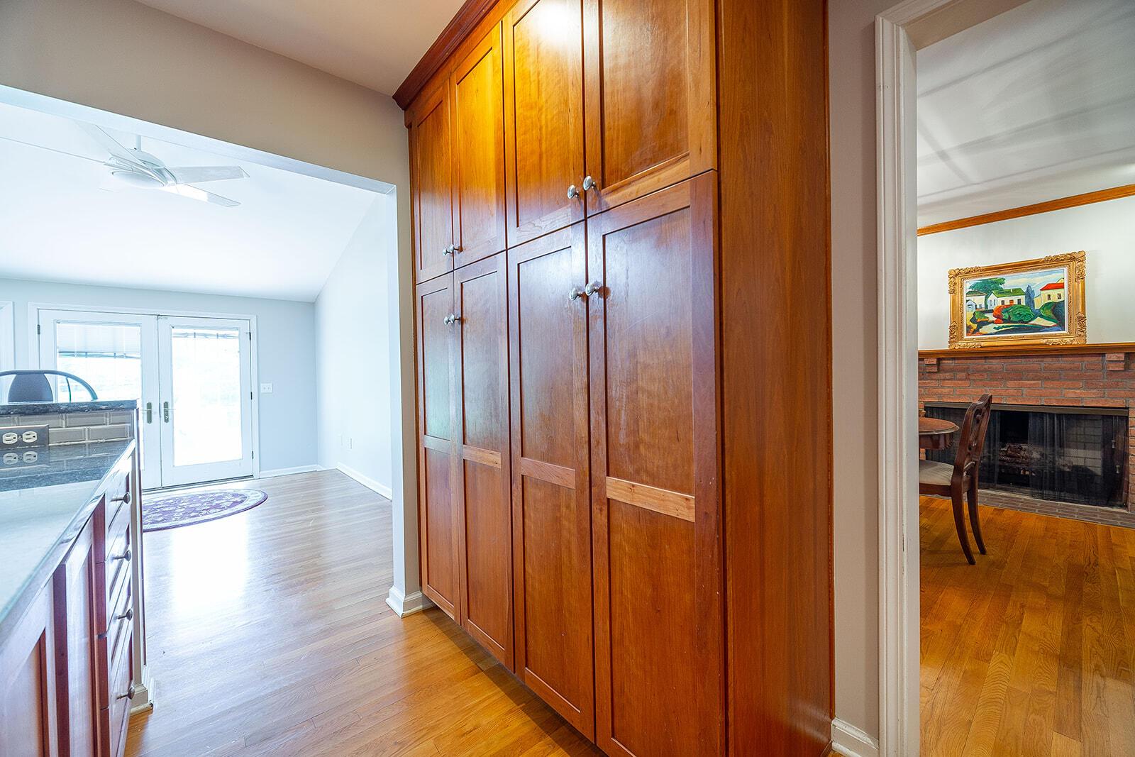 2091 Pinebrook Road Columbus, OH 43220 - Photo 12 of 72 2091 Pinebrook Road-47