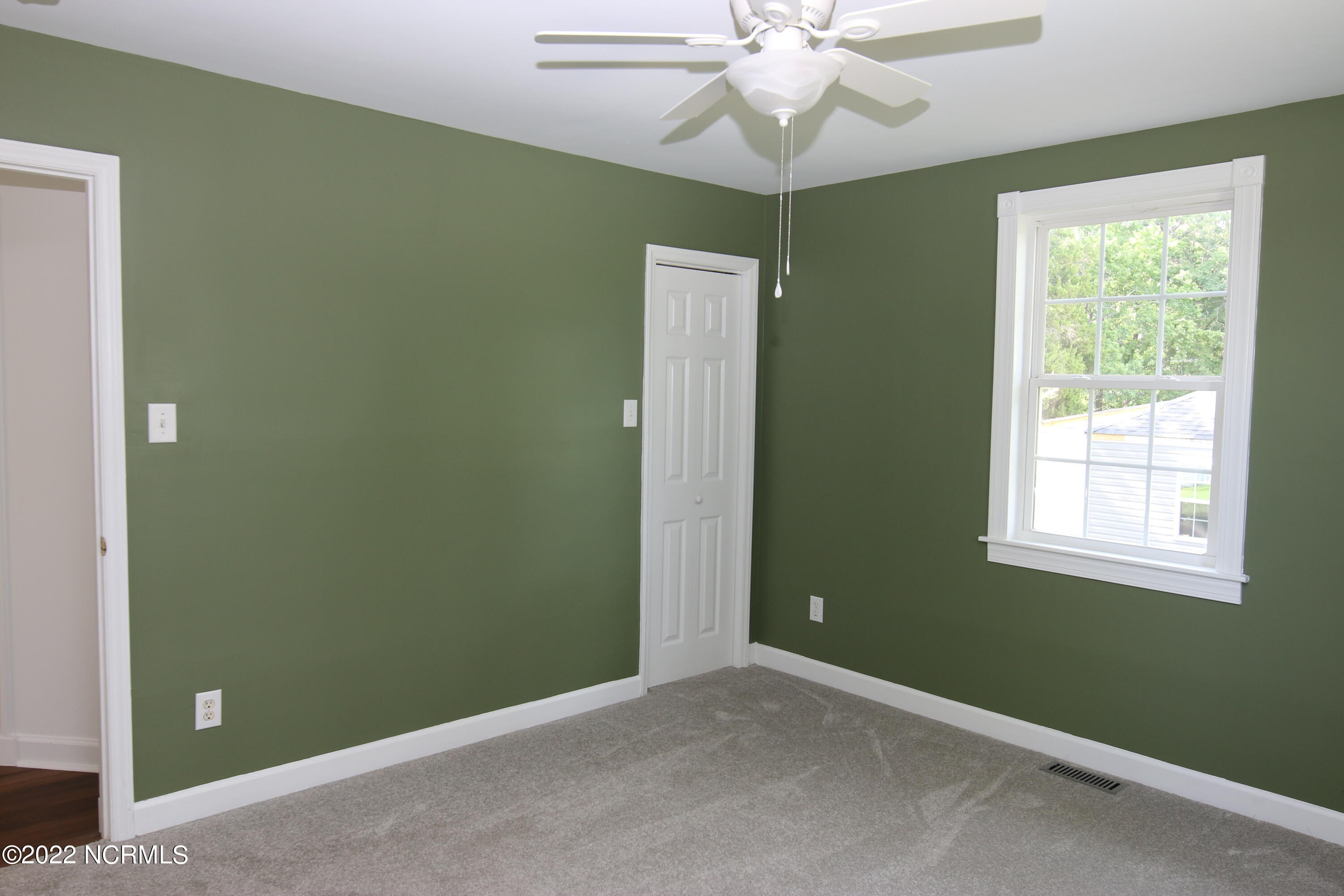 806 Swan Point Road Washington, NC 27889 - Photo 18 of 25 Bed 1