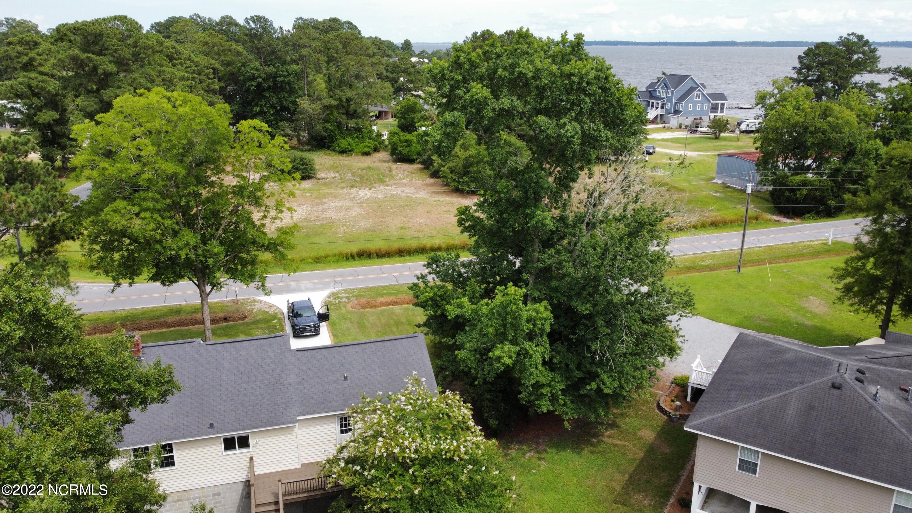 806 Swan Point Road Washington, NC 27889 - Photo 3 of 25 B3FB4924-68AD-441B-B2C1-6038DB05B62B