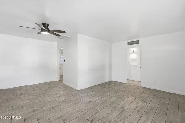 $1,895 | 2245 East Flower Street, Phoenix, AZ 85016