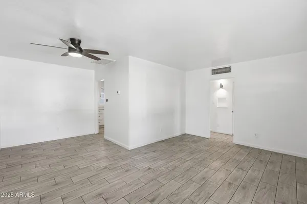 $1,895 | 2245 East Flower Street, Phoenix, AZ 85016