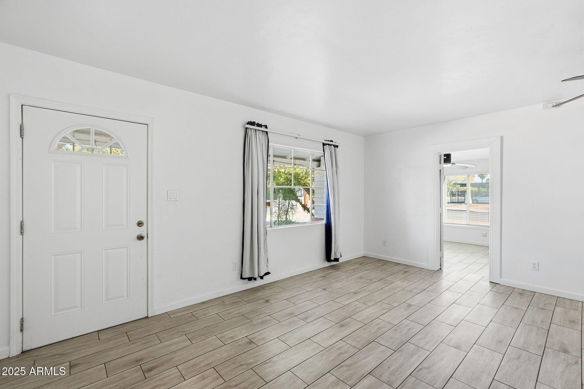 2245 East Flower Street Phoenix, AZ 85016 - Photo 5 of 25 Photo #5