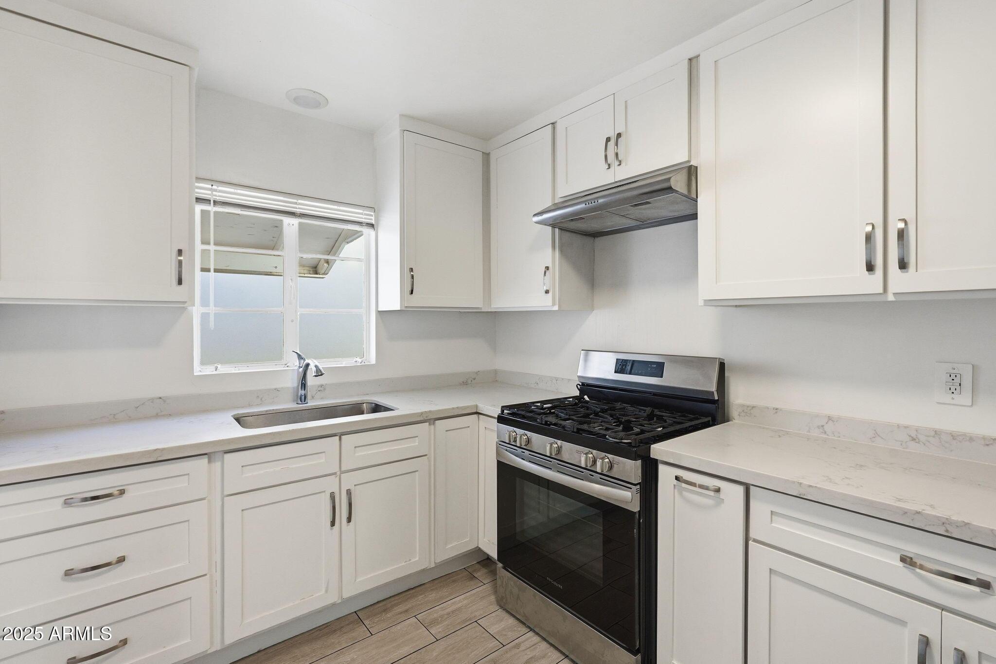 2245 East Flower Street Phoenix, AZ 85016 - Photo 7 of 25 Photo #7