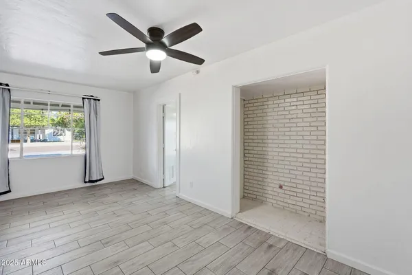 $1,895 | 2245 East Flower Street, Phoenix, AZ 85016