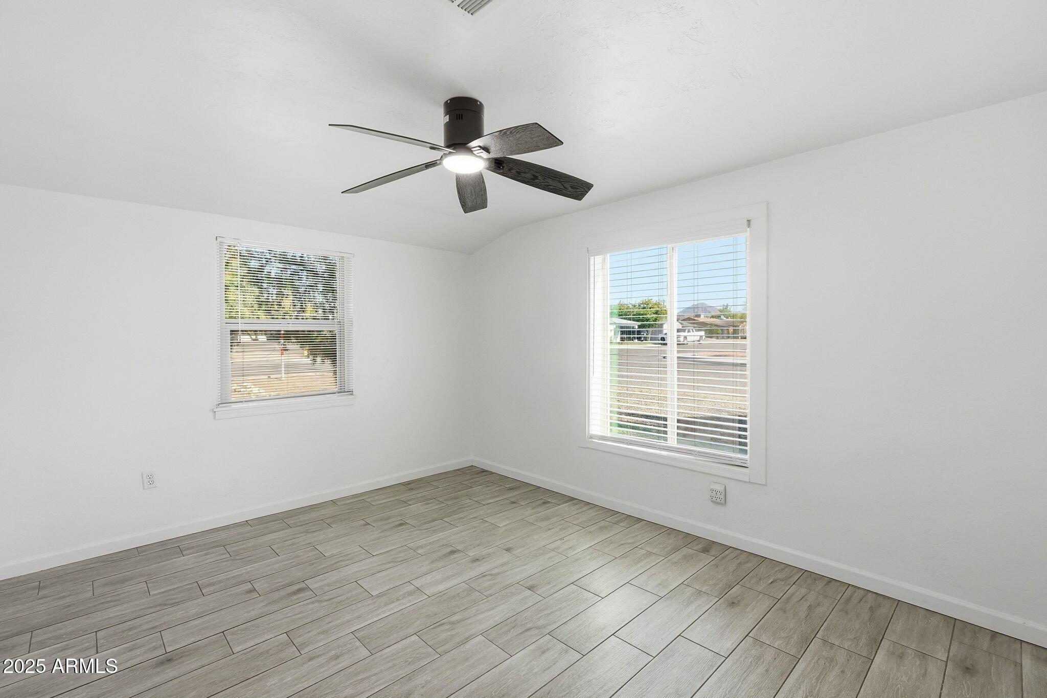2245 East Flower Street Phoenix, AZ 85016 - Photo 10 of 25 Photo #10