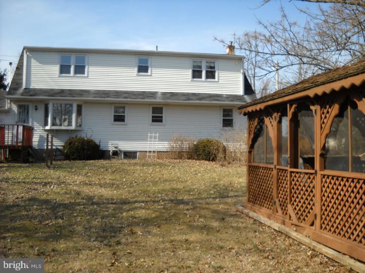 367 Stoopville Road Newtown, PA 18940 - Photo 14 of 16 Back Yard