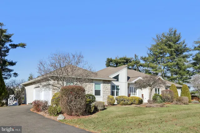 $819,000 | 1 Daisy Lane, Ambler, PA 19002