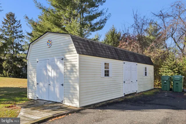 $819,000 | 1 Daisy Lane, Ambler, PA 19002