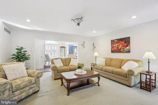 $819,000 | 1 Daisy Lane, Ambler, PA 19002