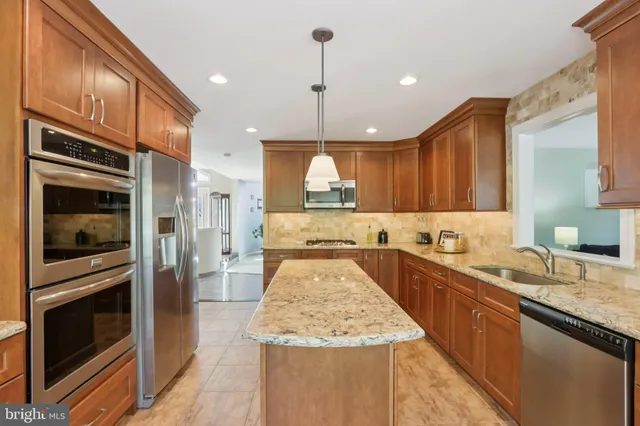 $819,000 | 1 Daisy Lane, Ambler, PA 19002