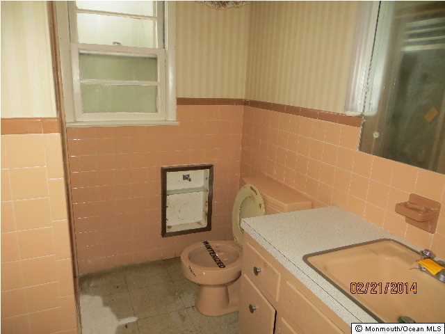 4 Maple Avenue Matawan, NJ 07747 - Photo 9 of 11 Additional Photo