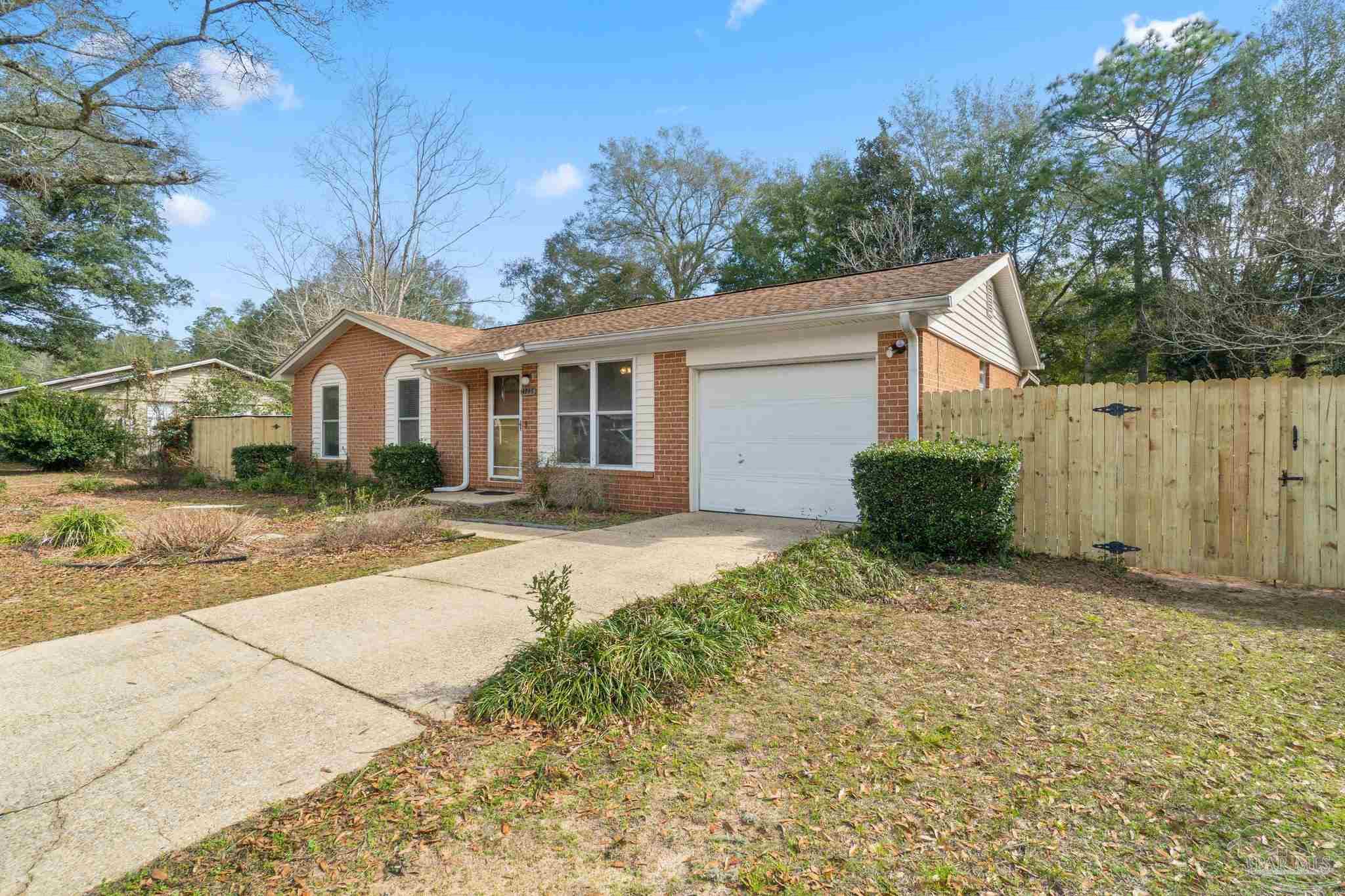 4263 Avenida San Marcus Pace, FL 32571 - Photo 2 of 34