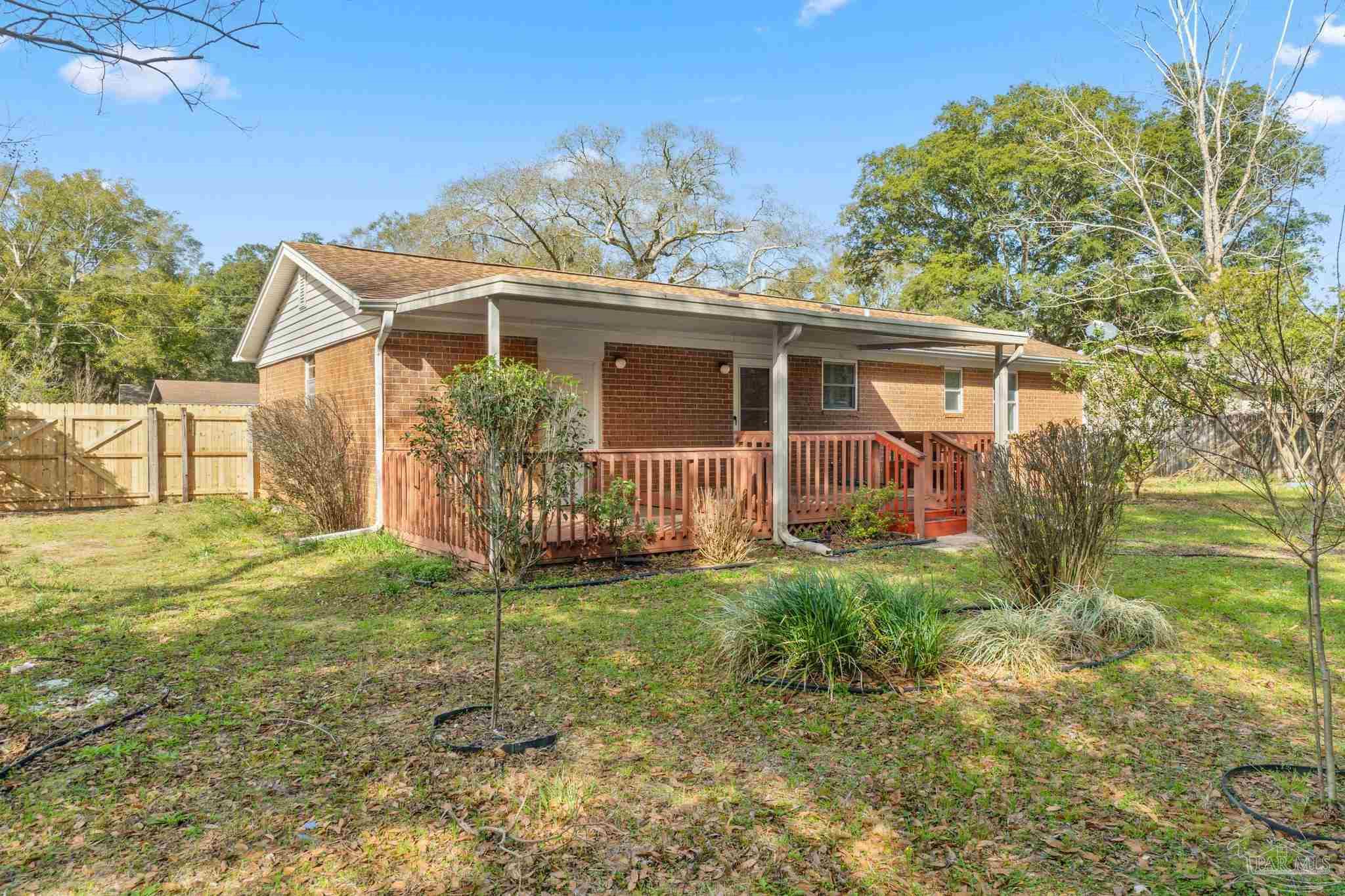 4263 Avenida San Marcus Pace, FL 32571 - Photo 31 of 34