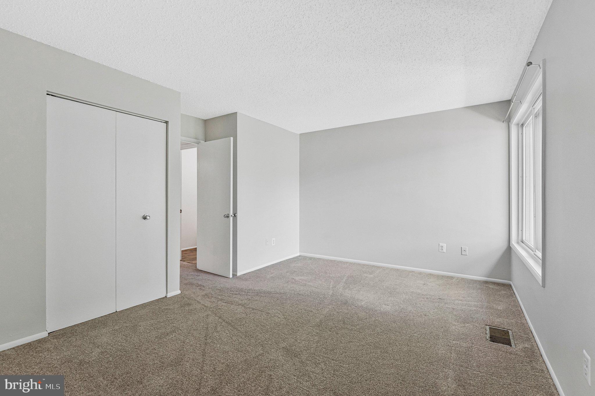 2202 Southgate Square Reston, VA 20191 - Photo 8 of 22 a view of an empty room