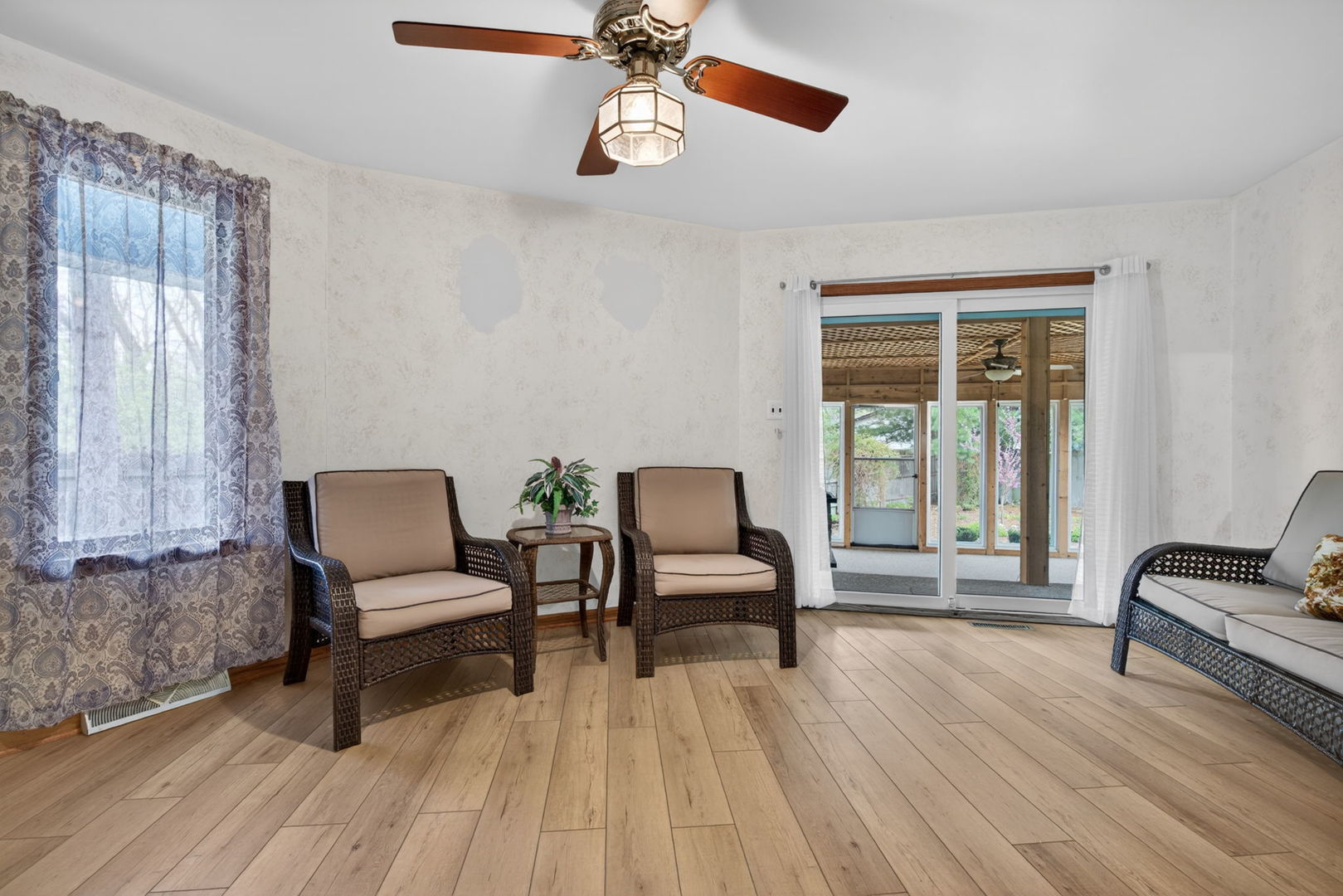 3420 Quail Court Morris, IL 60450 - Photo 18 of 53 a living room with furniture and a wooden floor