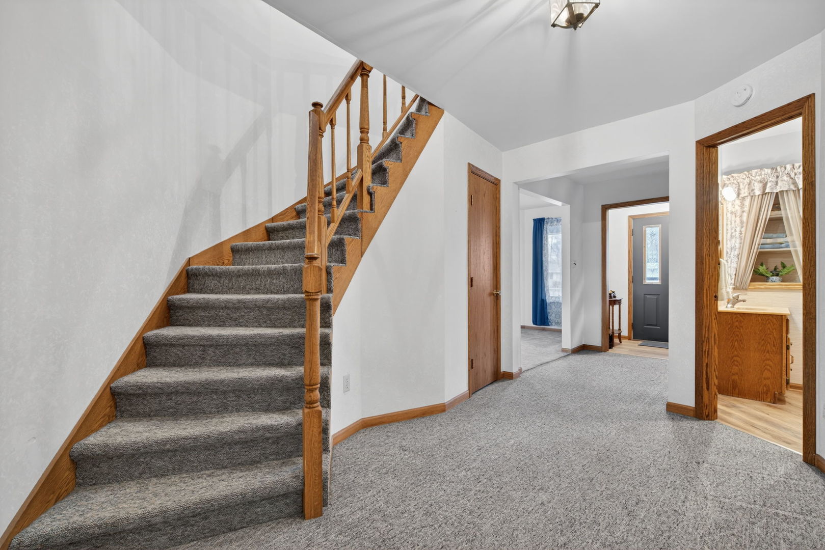 3420 Quail Court Morris, IL 60450 - Photo 20 of 53 a view of an entryway with staircase