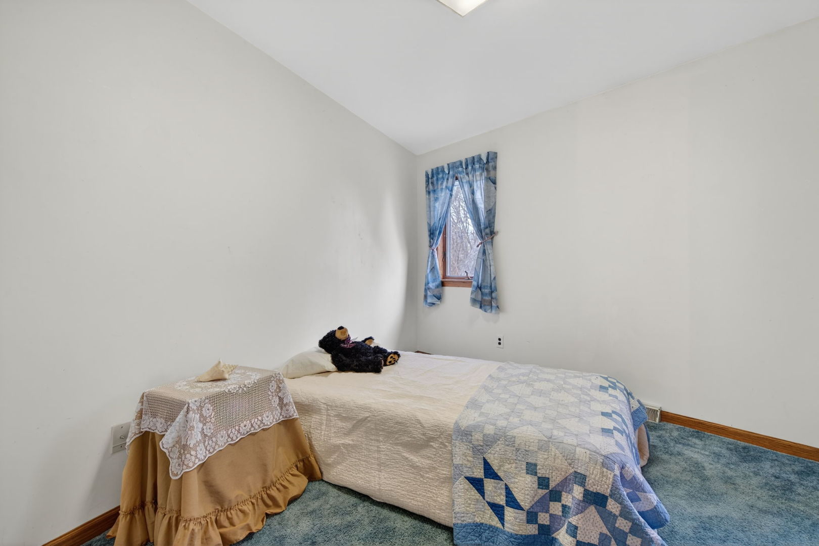 3420 Quail Court Morris, IL 60450 - Photo 23 of 53 a bedroom with a bed and a window