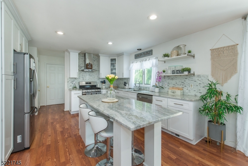 61 Rock Road Long Valley, NJ 07853 - Photo 10 of 23