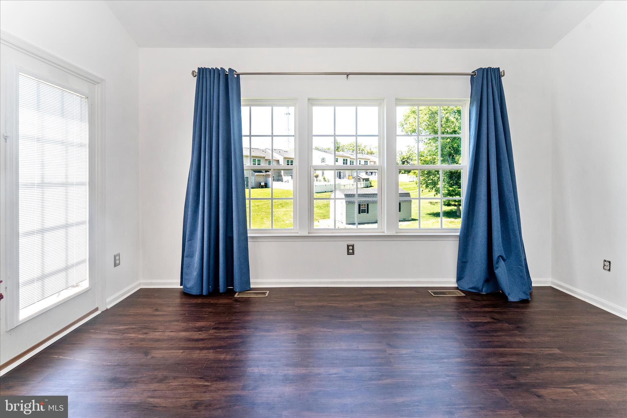 21 Whirlpool Way Falling Waters, WV 25419 - Photo 8 of 58 Dining Room
