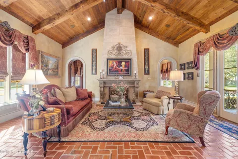 $1,375,000 | 107 Western Lane, Lafayette, LA 70507