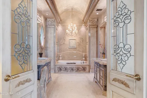 $1,375,000 | 107 Western Lane, Lafayette, LA 70507