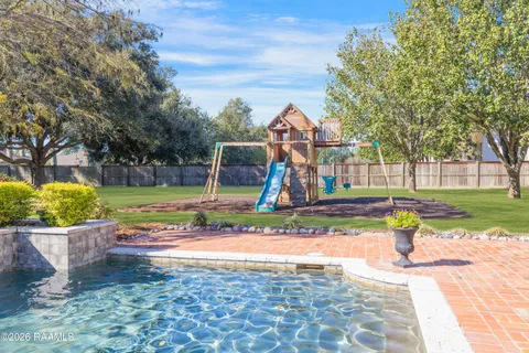 $1,375,000 | 107 Western Lane, Lafayette, LA 70507