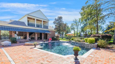 $1,375,000 | 107 Western Lane, Lafayette, LA 70507