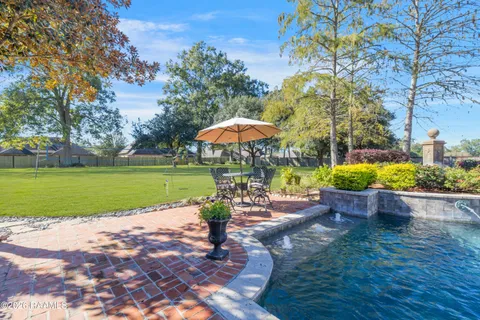 $1,375,000 | 107 Western Lane, Lafayette, LA 70507