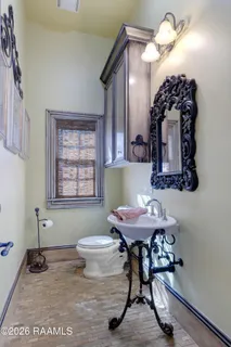 $1,375,000 | 107 Western Lane, Lafayette, LA 70507