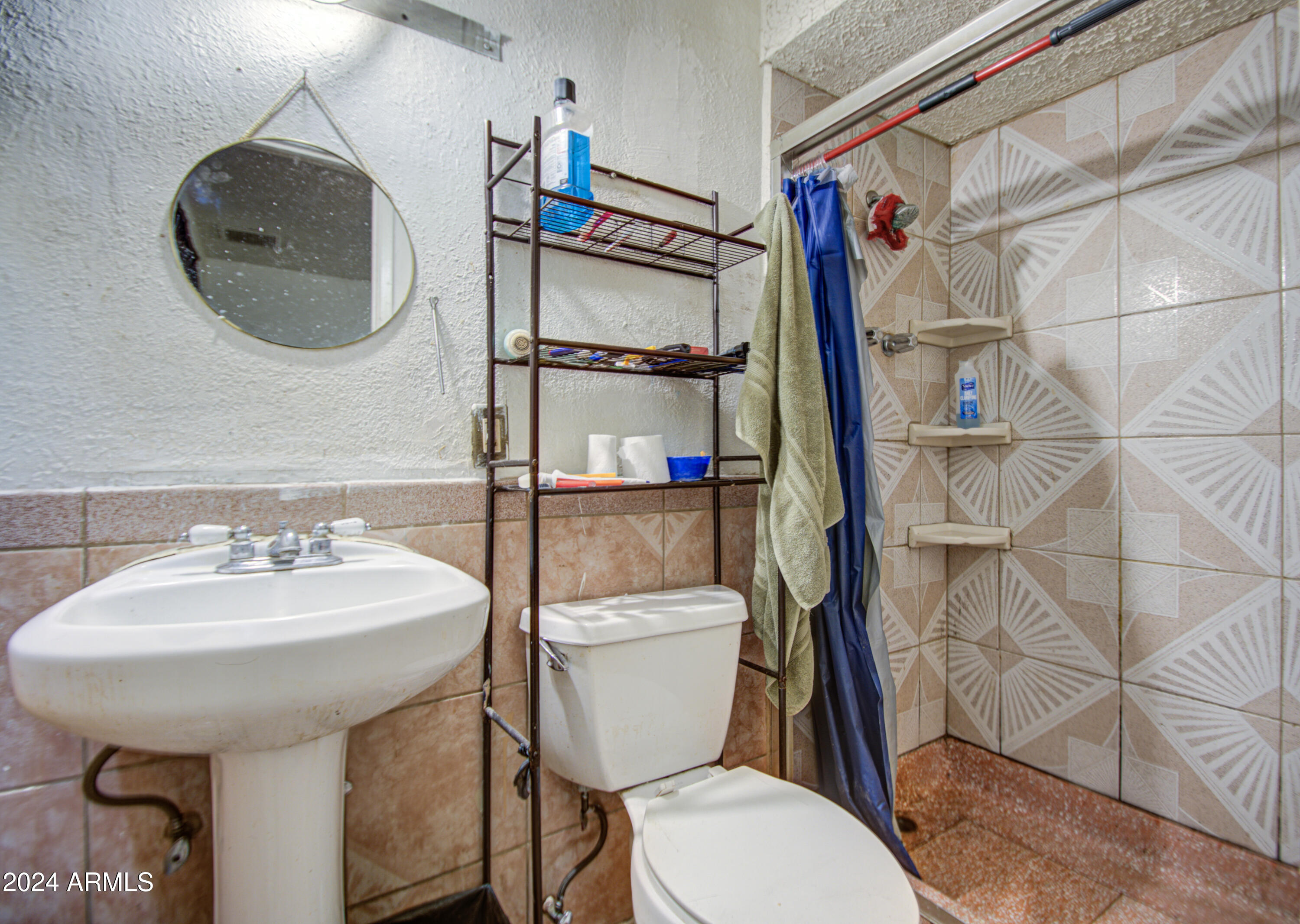 3726 West Thomas Road Phoenix, AZ 85019 - Photo 10 of 18 Primary Bath 2